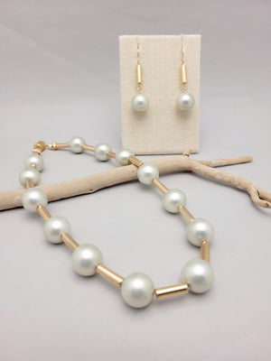 Shell Pearl and Hematite Necklace